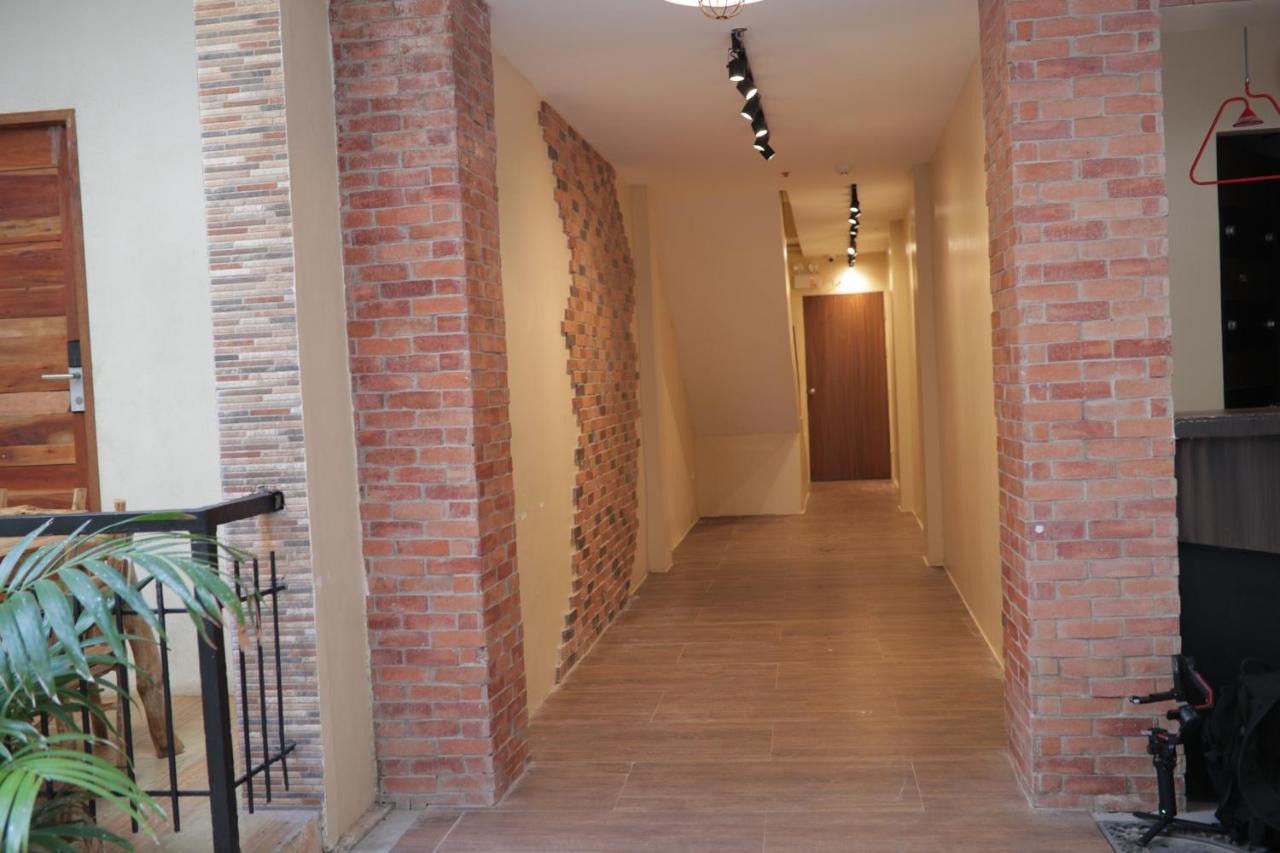 Cerca Hotel Balabag  Kültér fotó