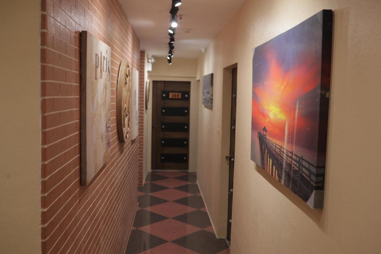 Cerca Hotel Balabag  Kültér fotó