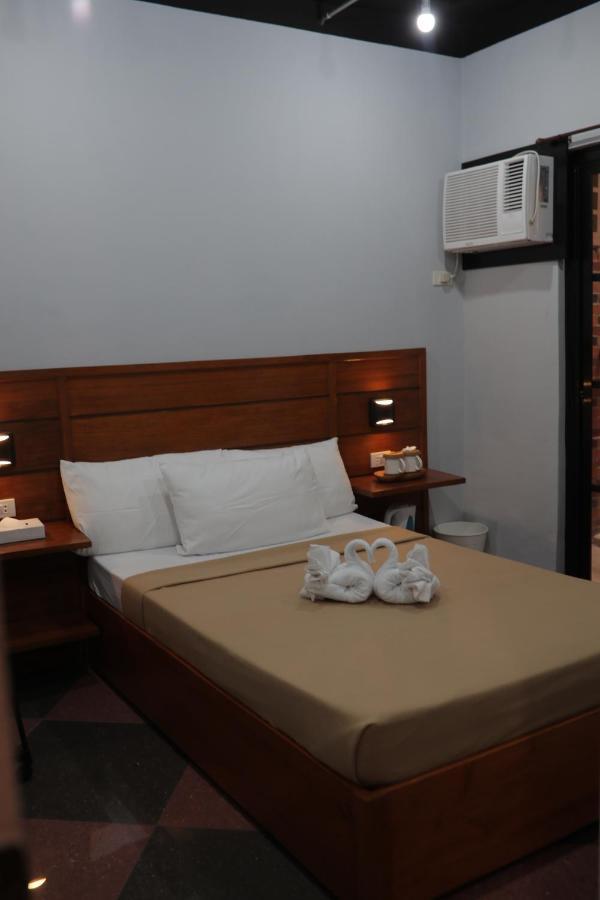 Cerca Hotel Balabag  Kültér fotó