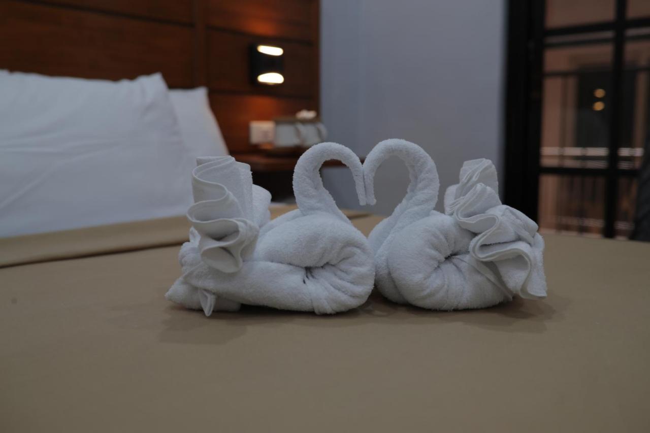 Cerca Hotel Balabag  Kültér fotó