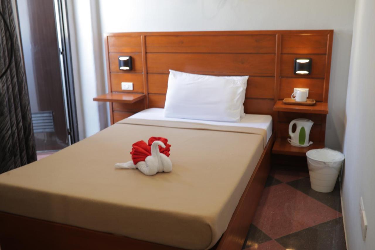 Cerca Hotel Balabag  Kültér fotó